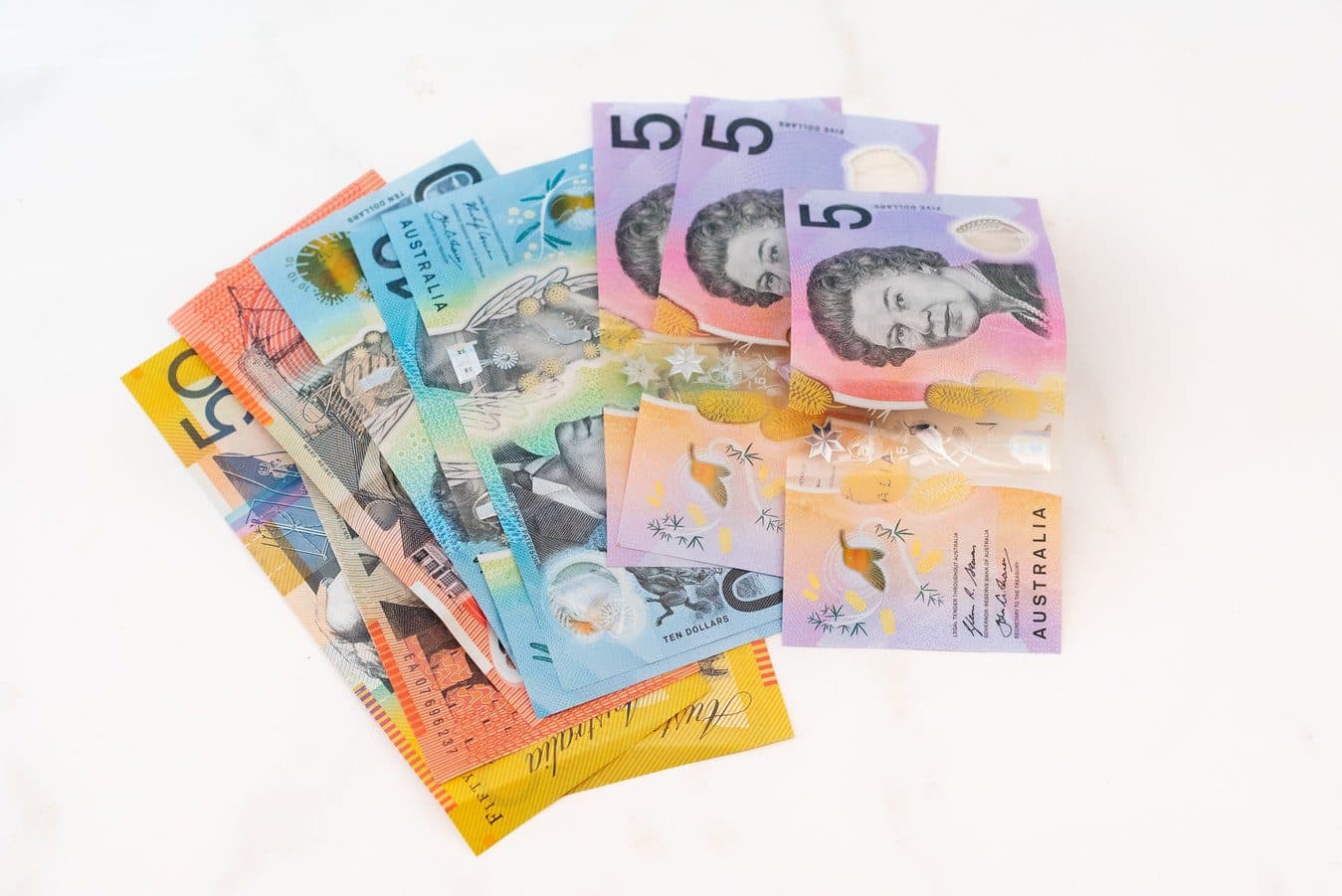 Is It Illegal To Pay Cash In Hand In Australia? (2026 Updated)