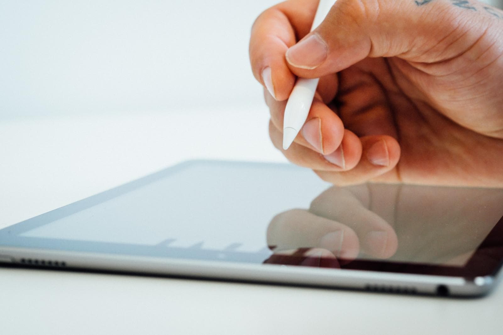 Electronic Witnessing Of Documents: How Does It Work?