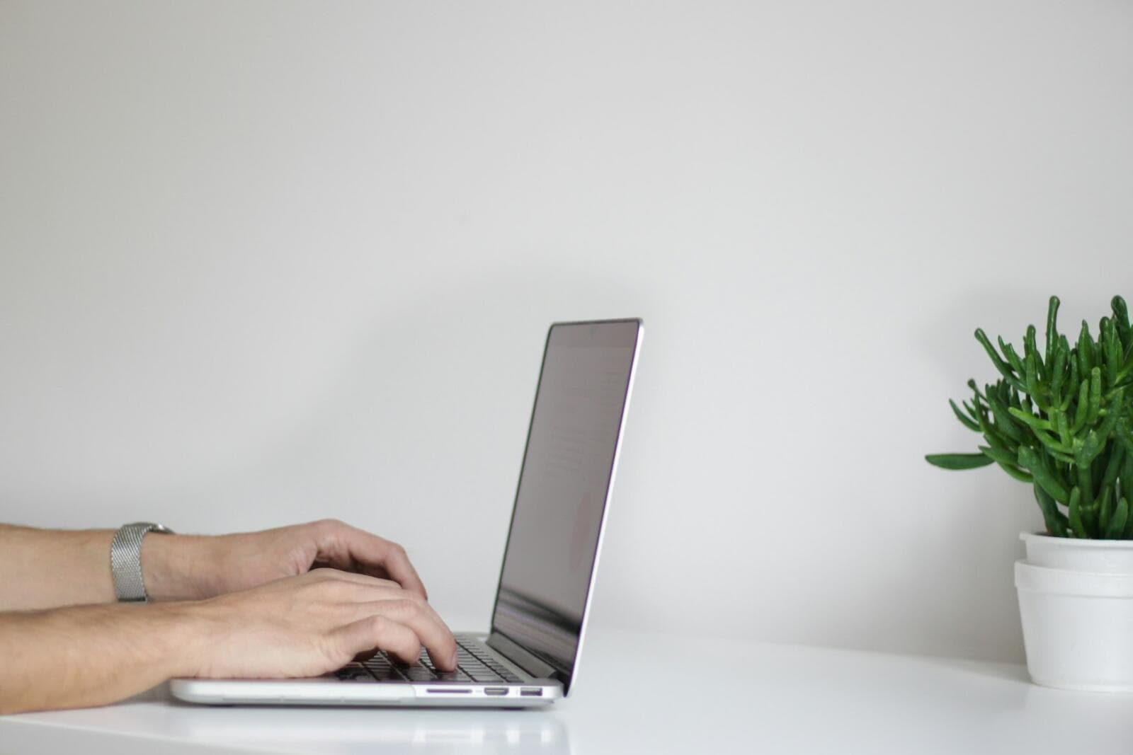Permanent Employment Contracts: Australian Legal Guide