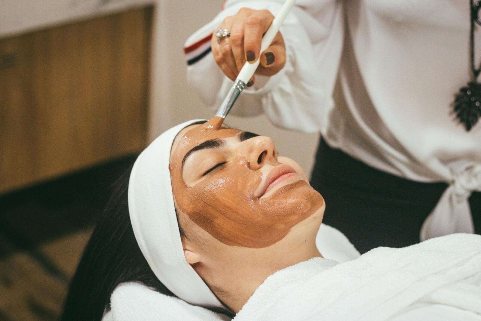 Starting a Skincare Business in Australia: Essential Legal Checklist
