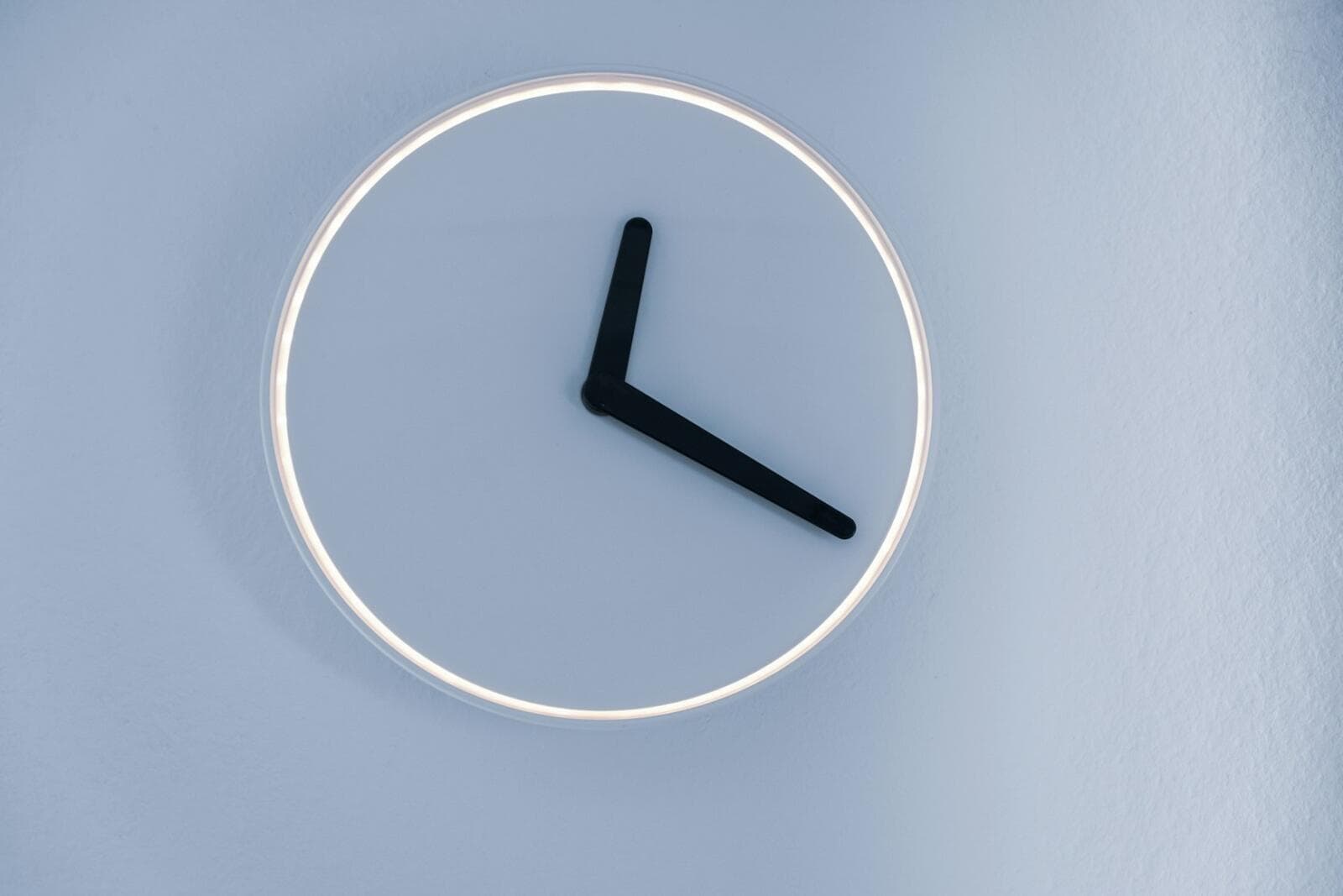 Time Between Shifts: Australian Legal Requirements Explained