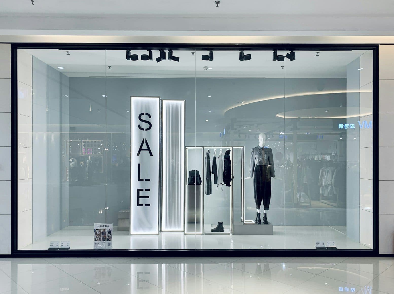 Retail vs Commercial Leases in Australia: Essential Differences
