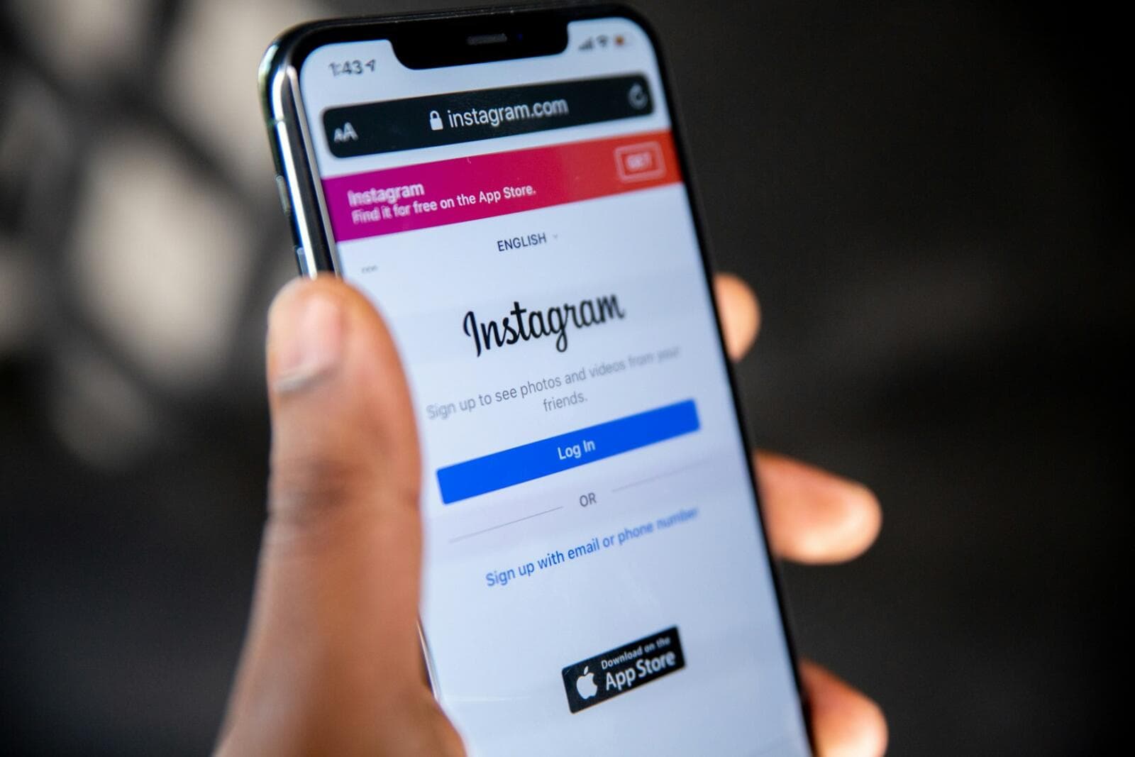 Snapchat & Instagram: Navigating Legal Implications For Australian Businesses