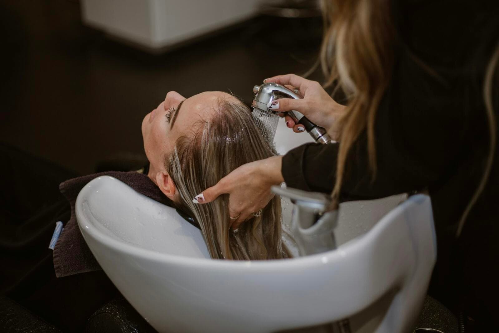 Rent-a-Chair Contracts for Hairdressers: Australian Legal Guide