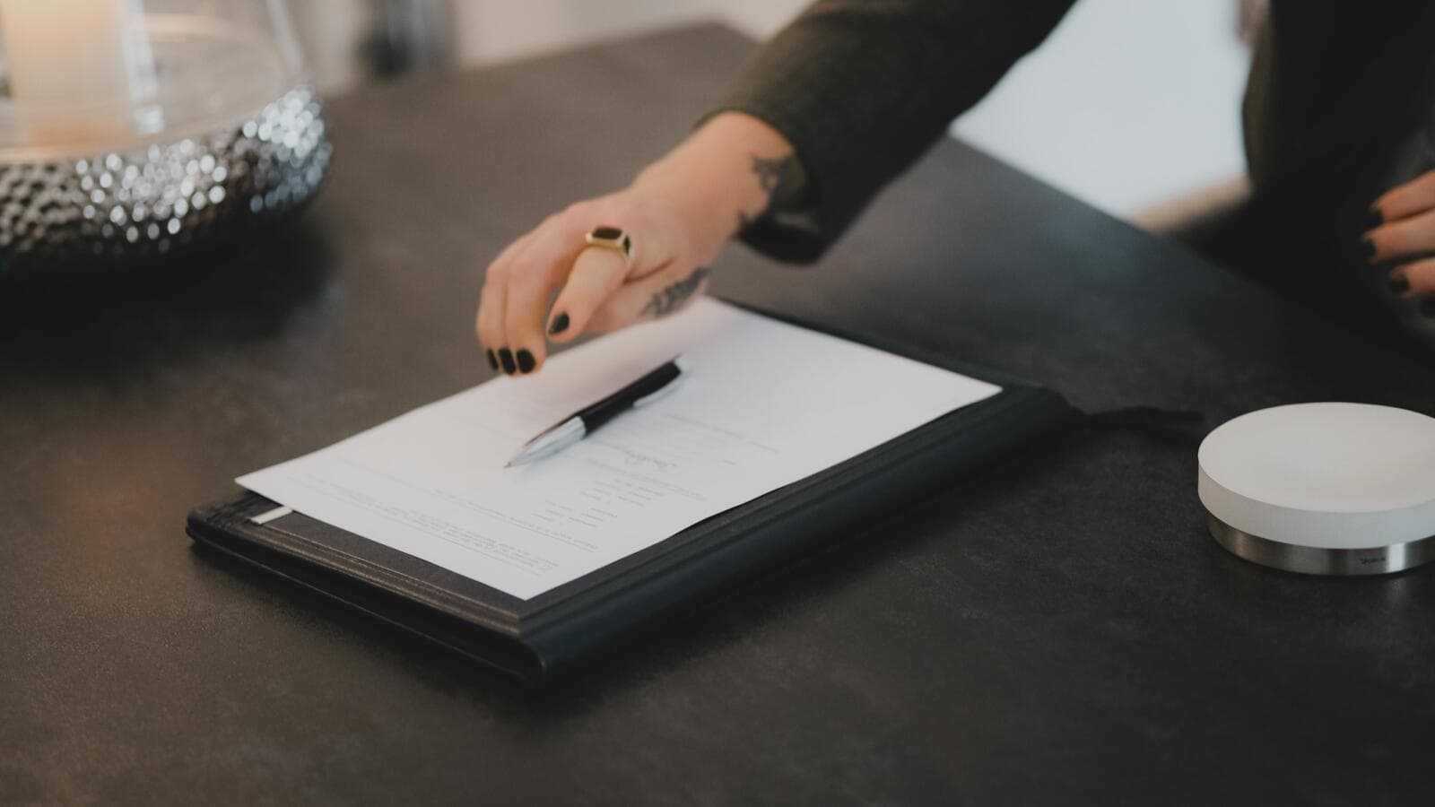 Cascading Clauses Explained: Flexibility In Australian Contracts