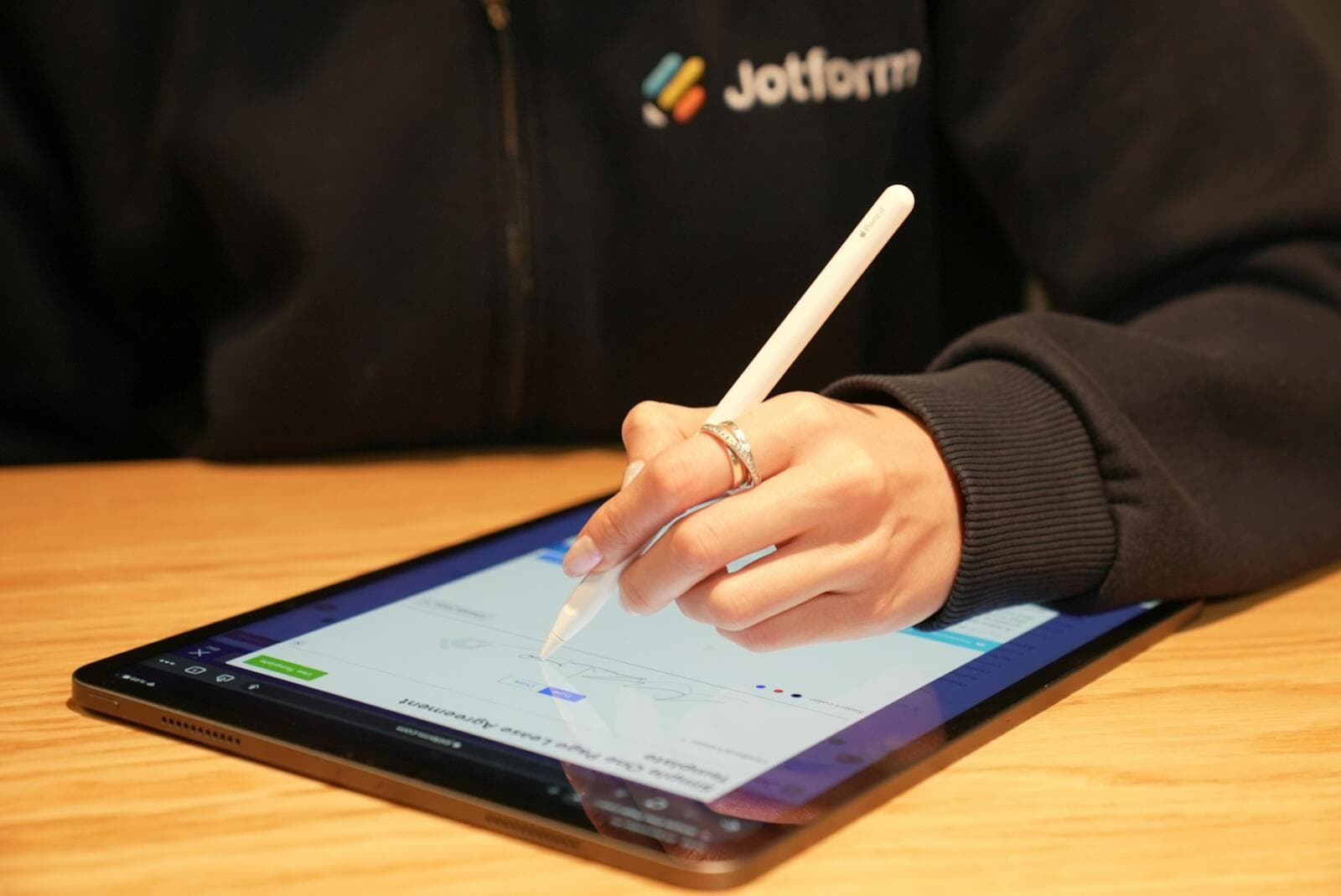 eSignatures Explained: Essential Australian Business Guide