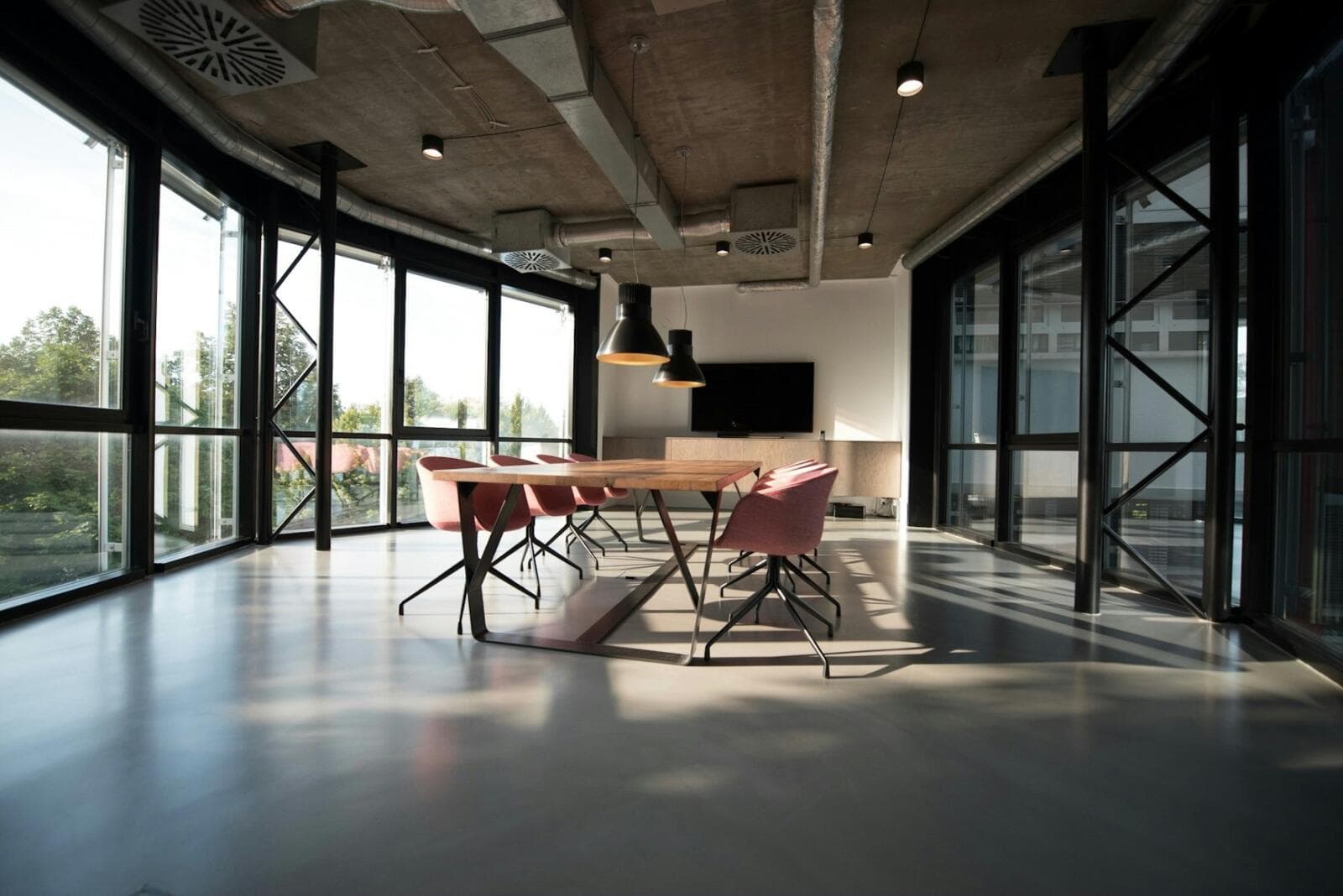 Can Employees Refuse to Return to the Office? What the Westpac WFH Case Means for Small Business Owners